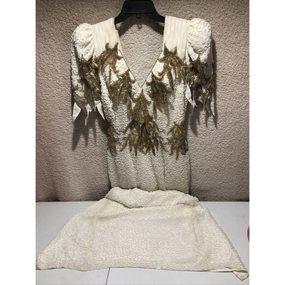 CLAIRES’S COLLECTION Beauty white Pageant Cocktail Gown SIZE In Measurements - Picture 1 of 16